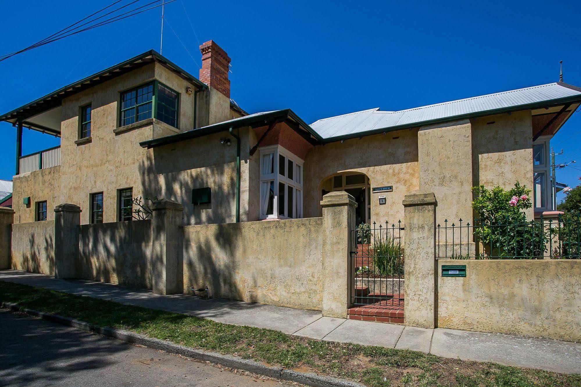 Danum House Villa Fremantle Exteriör bild
